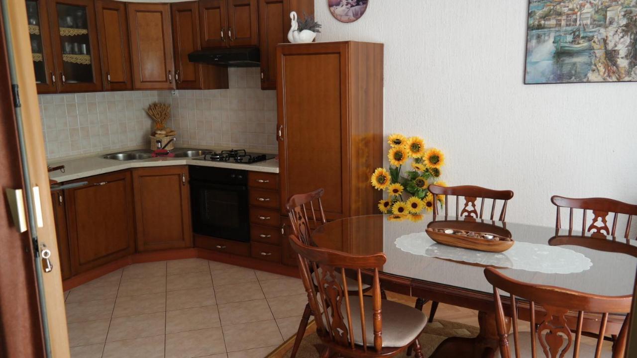 Apartman Ana Novi Vinodolski Exterior photo